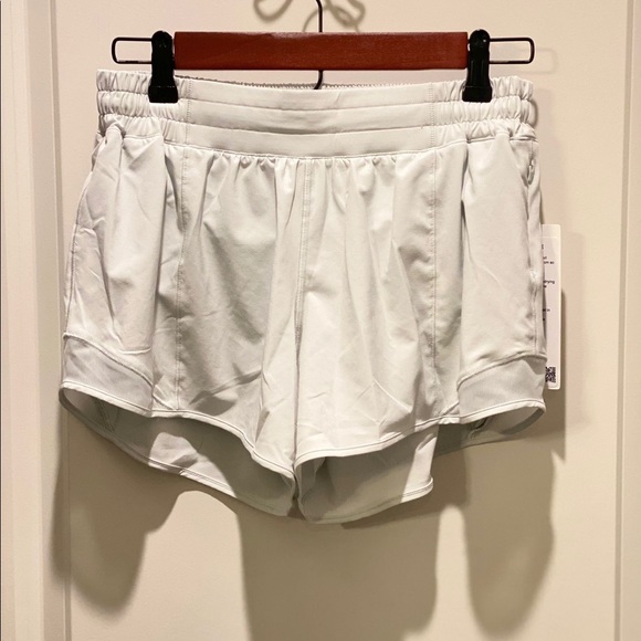 Hotty Hot Low Rise Short 4" - Picture 4 of 5